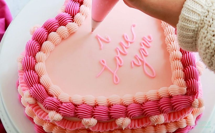 Vintage Heart Cake 7