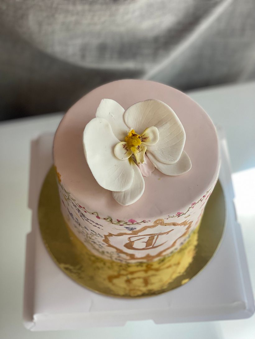 My project for course:  Cake Painting Techniques for Creating Edible Art 4