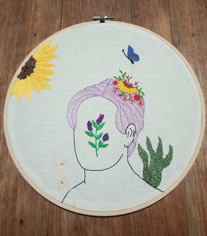 Meu projeto do curso: Retrato bordado com elementos botânicos 1