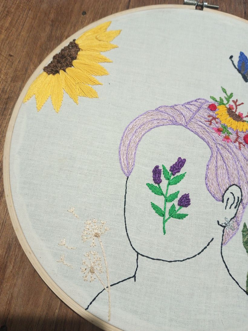 Meu projeto do curso: Retrato bordado com elementos botânicos 3