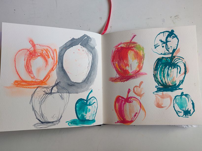 I was so happy to also discover an apple tree in the garden because I was so inspired by the plums in this course :D 