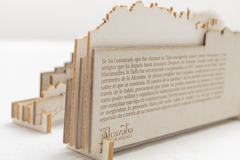 DISEÑO DE MERCHANDISING CREATIVO | ALCAZABA DE MÁLAGA 3