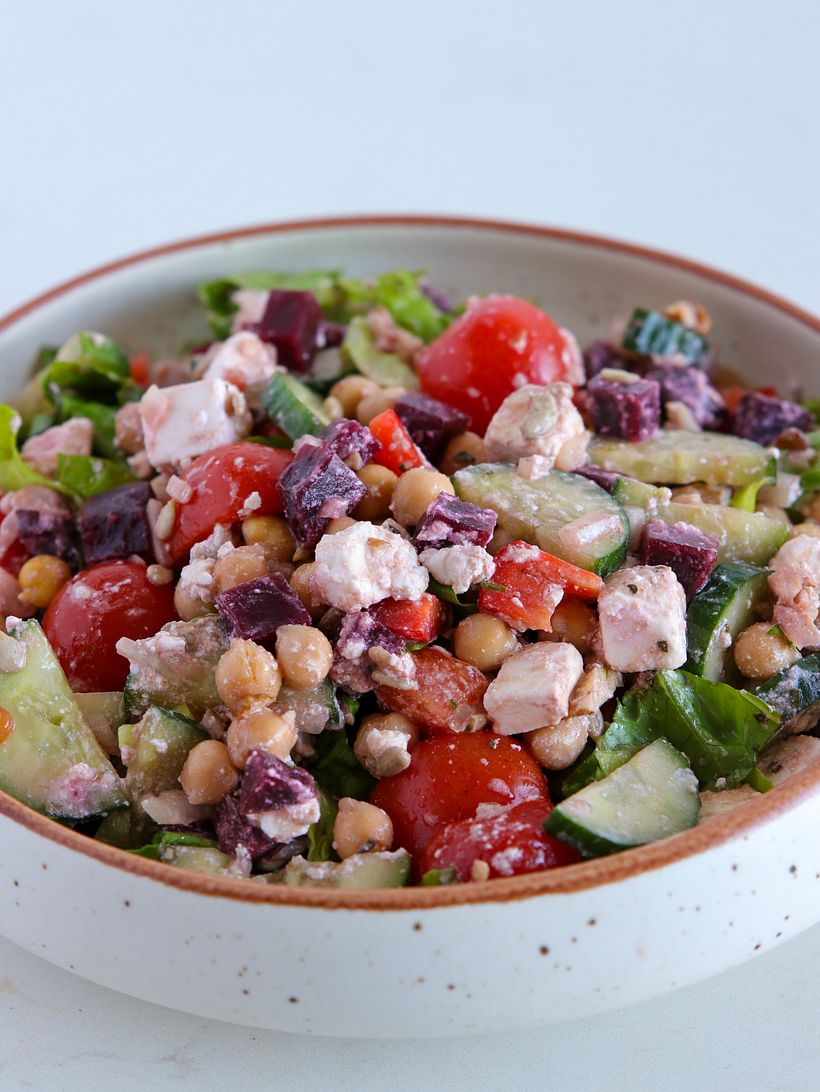 Beetroot and chickpea salad