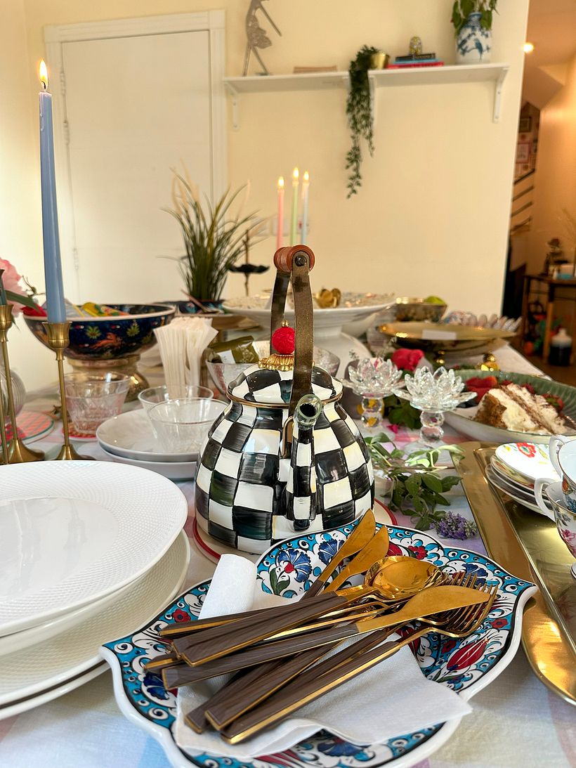 sweet and savoury brunch !! In this tableware project ,I try to bring all the learning that I have learnt in this course... 