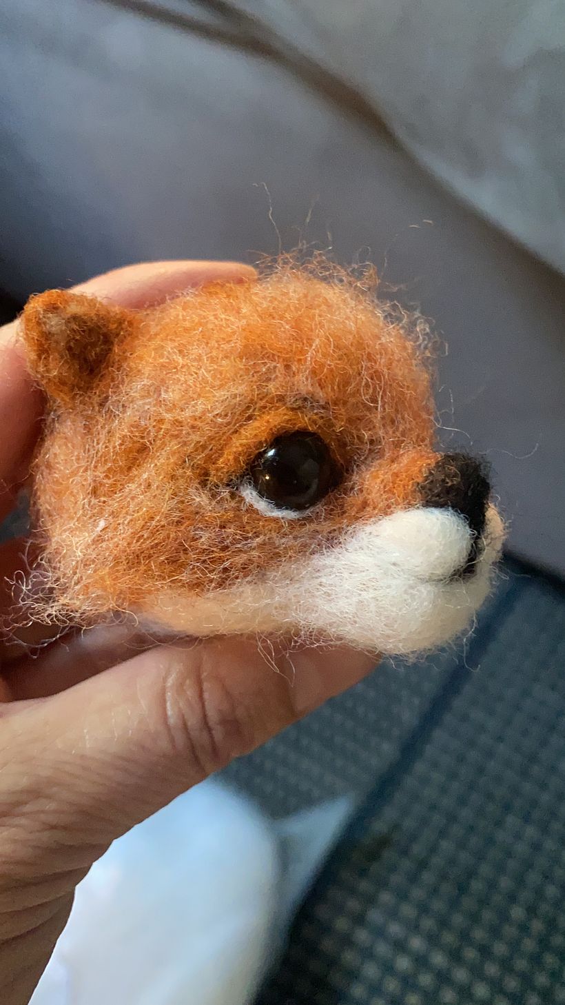 Mi Proyecto del curso: Needle felting: creación de personajes con lana y aguja 5