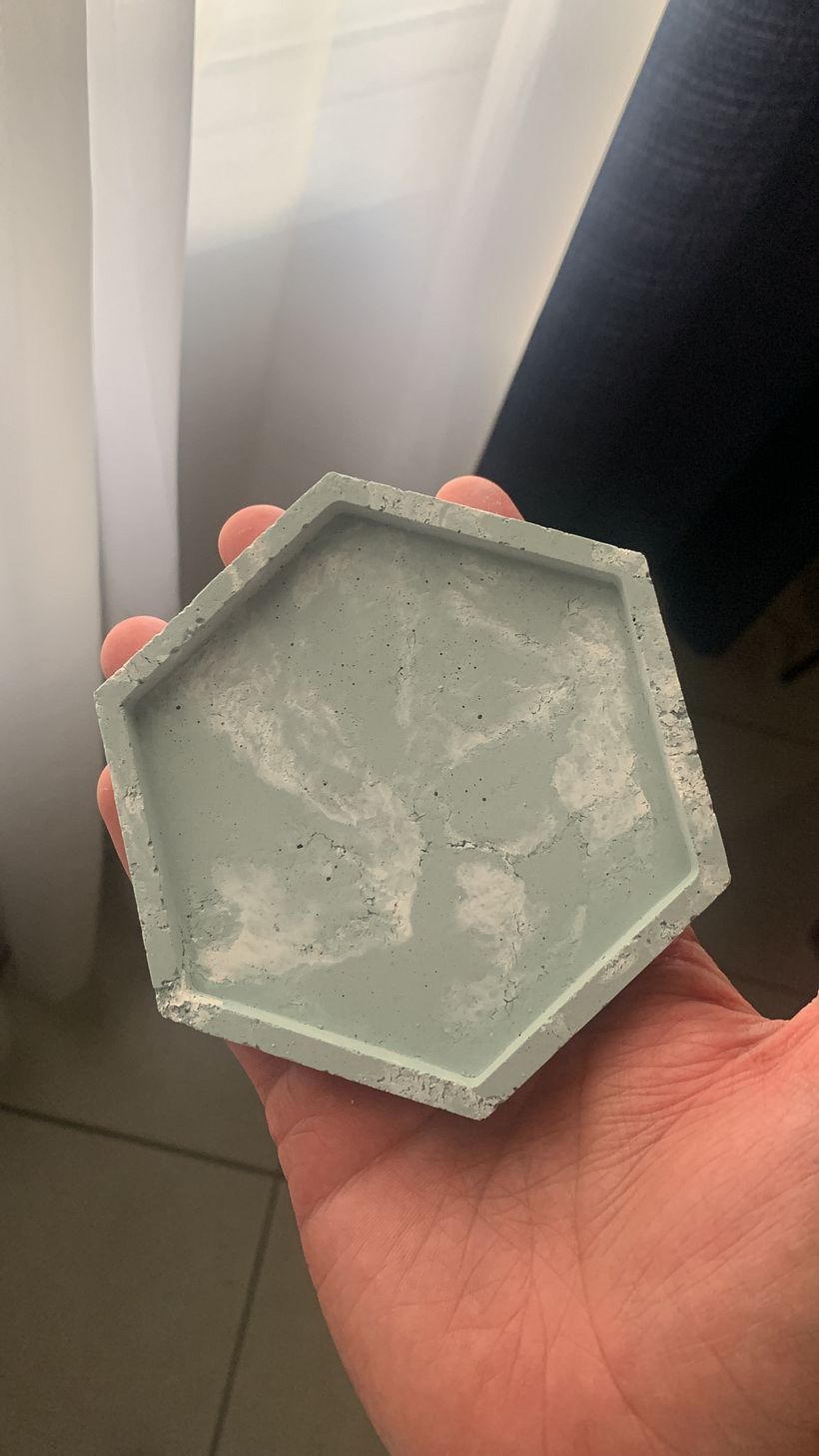 Mi proyecto del curso: Creación de muebles en concreto para principiantes 2