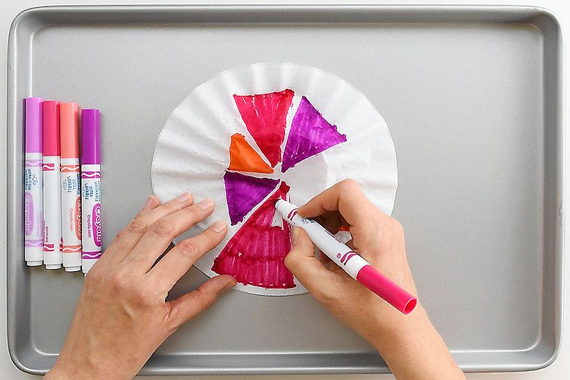 And all you need are markers, coffee filters and pipe cleaners.