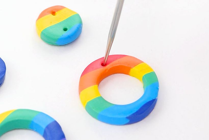Choose your favourite colours and use a few simple clay and jewelry supplies to make these tiered earrings from polymer clay.