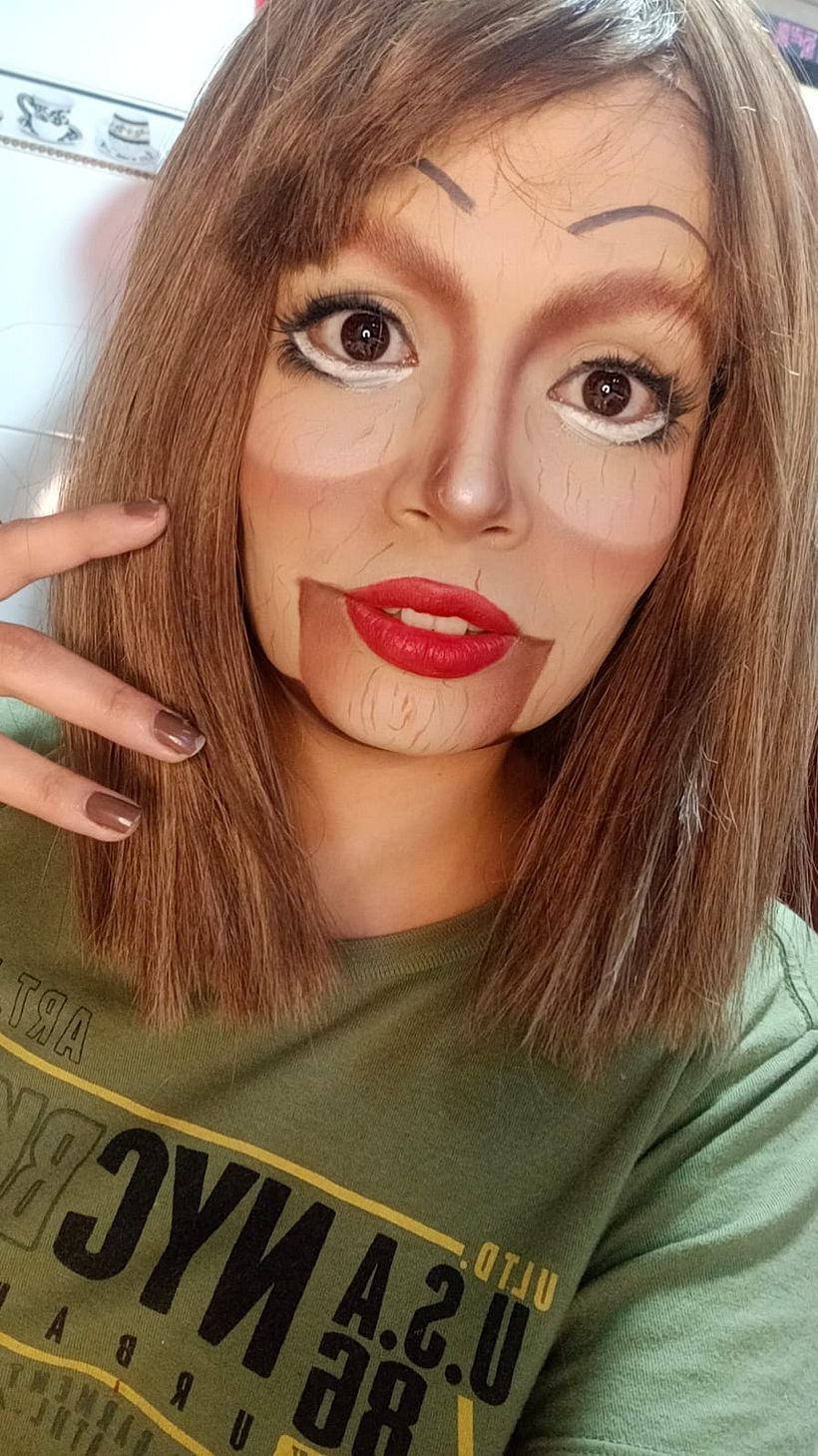 Mi proyecto del curso: Maquillaje de fantasía 2D 2