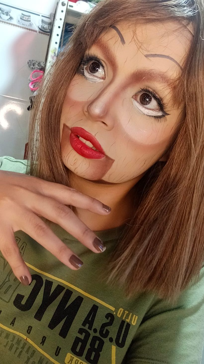 Mi proyecto del curso: Maquillaje de fantasía 2D 7