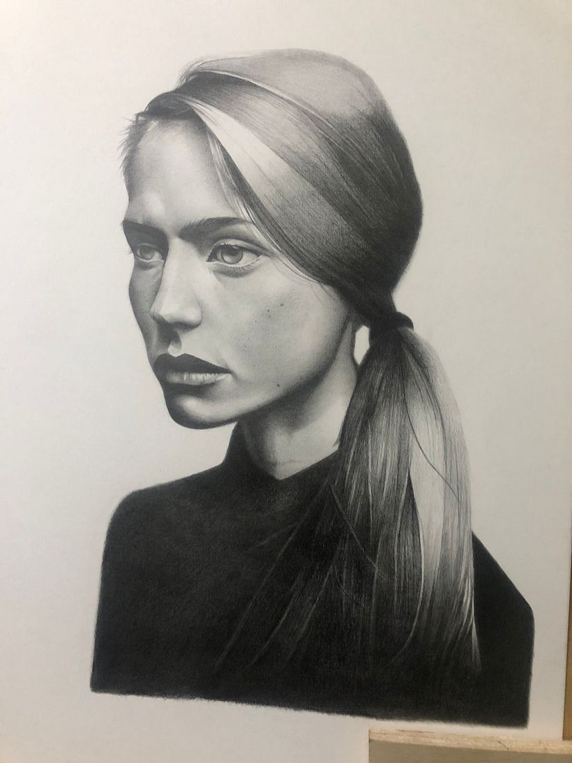 Mi proyecto del curso: Retrato realista con lápiz de grafito 5