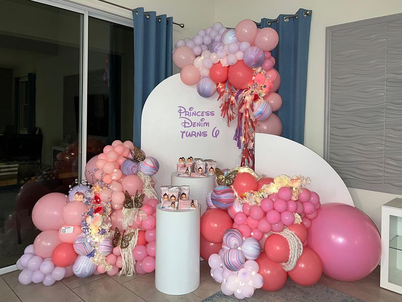 Balloon Garlands 4