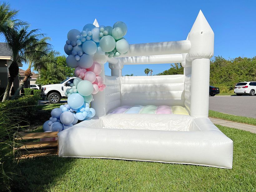 Balloon Garlands 13