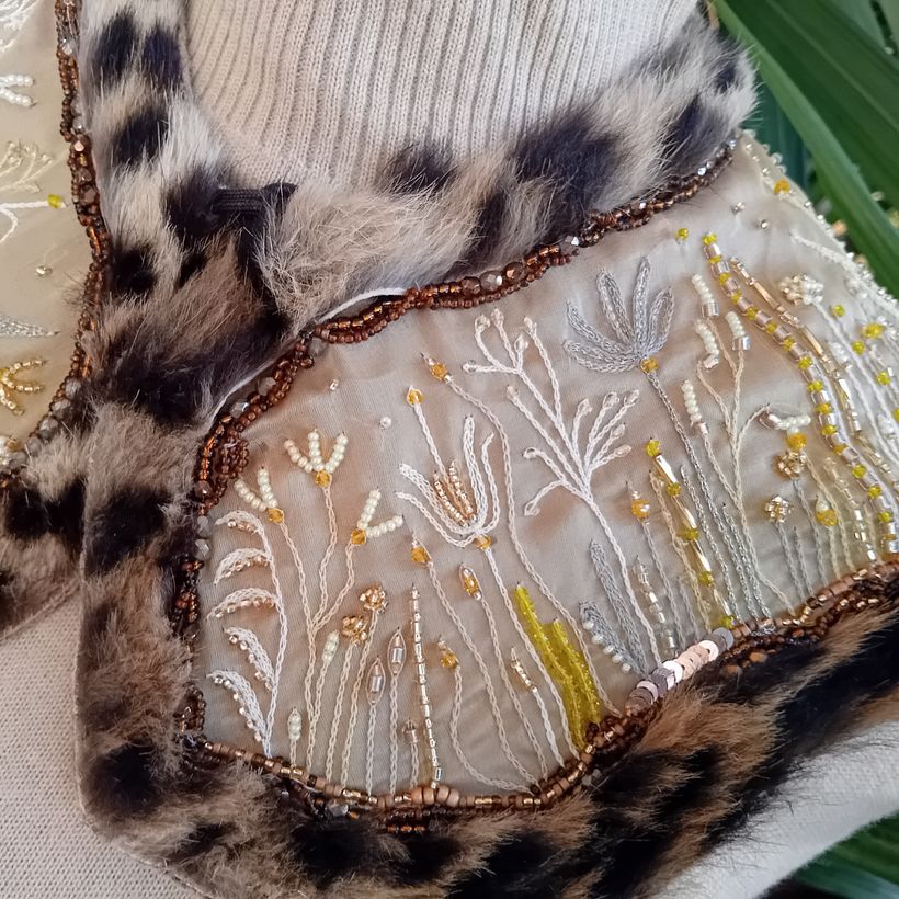 Savannah. Collar Scarf.