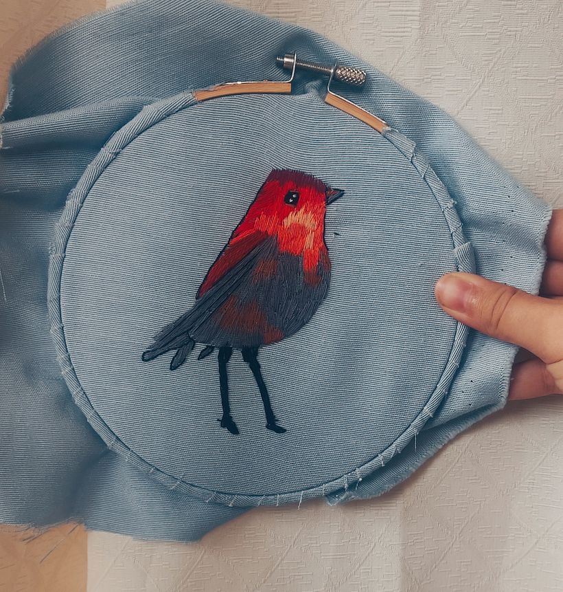 No tenía todos los hilos de colores y si, lo hice al revés, detalles técnico.Me gustó, si bien no es realista es un intento 