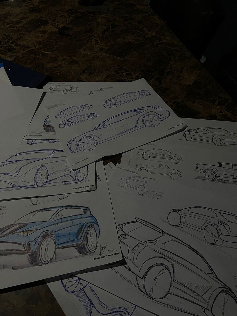 Mi proyecto del curso: Diseño de automóviles: el boceto 4