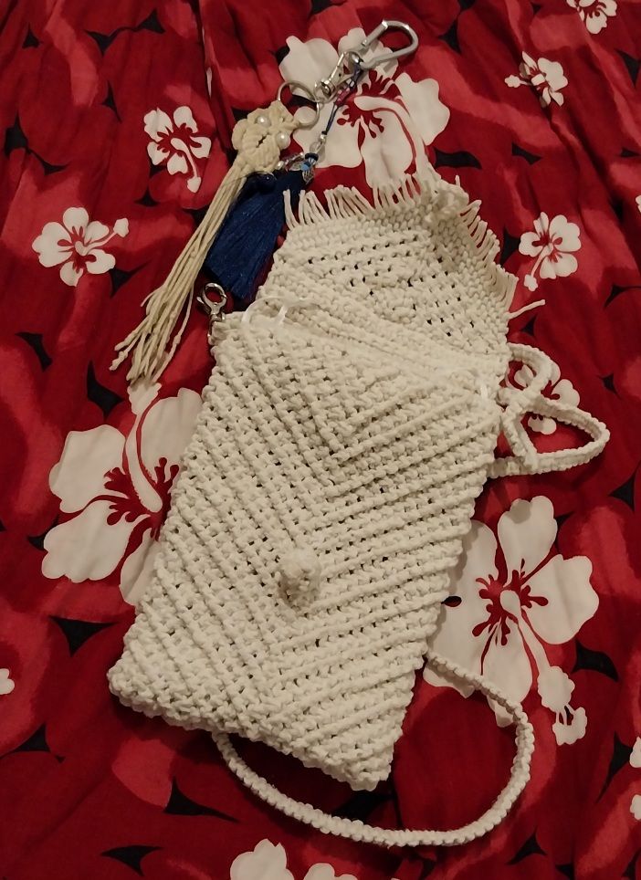 Mon projet du cours : Macramé sur applique : techniques textiles mixtes 2