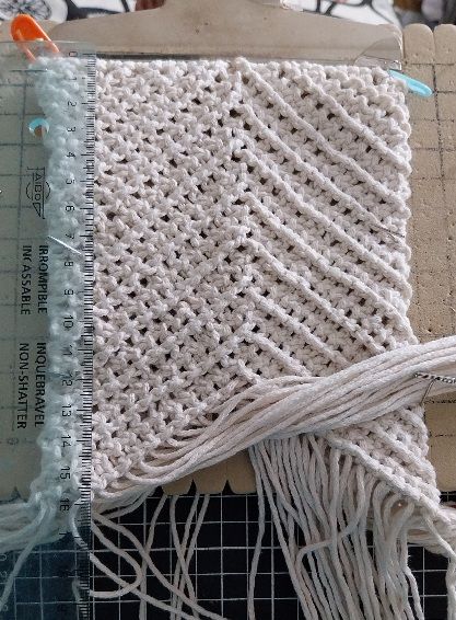 Mon projet du cours : Macramé sur applique : techniques textiles mixtes 7