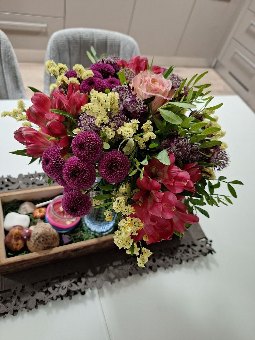 My project for course: Floral Design and Botanical Set Design 2