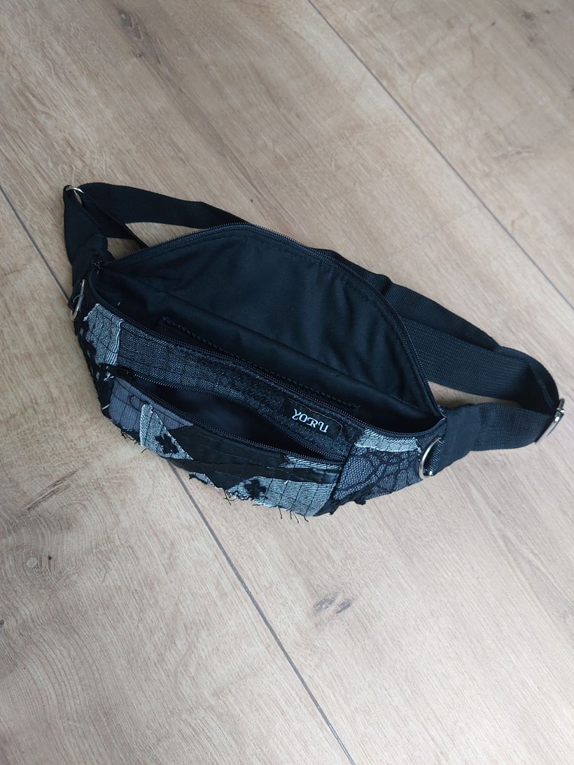 Fanny pack made from scraps 6