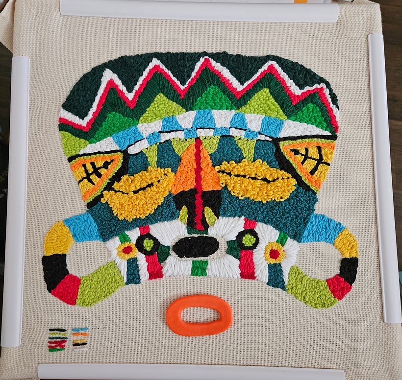 Mi proyecto del curso: Punch needle: borda máscaras decorativas 18
