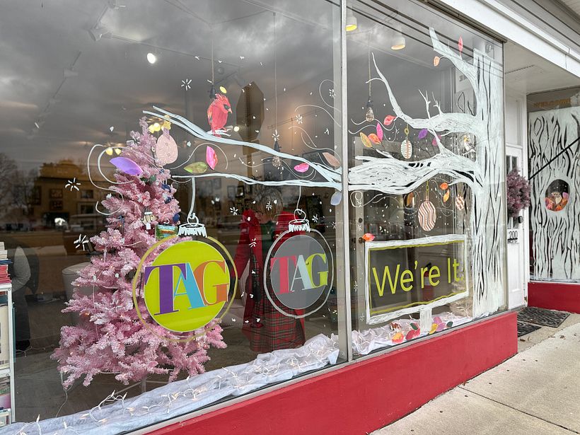 Art Gallery Window Display 7