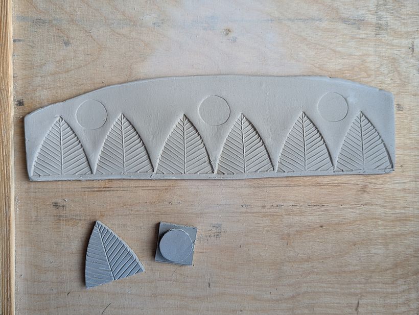 Textured hiking mugs 1