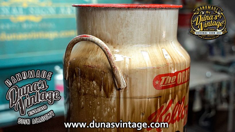 Personalización de una Lechera de 40L al Estilo Kellogg's Corn Flakes 4