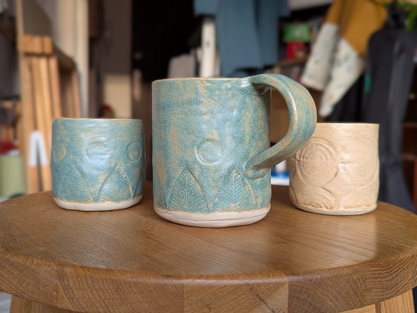 Textured hiking mugs 1