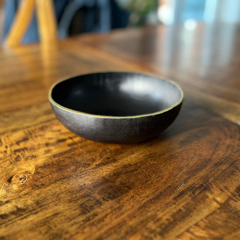 Wet molded bowl, gilded with 23.5ct gold leaf 1
