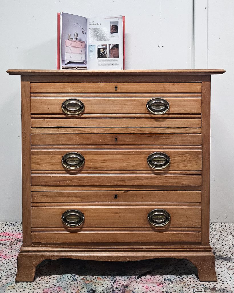 Hand-painted Floral Chest of Drawers 1