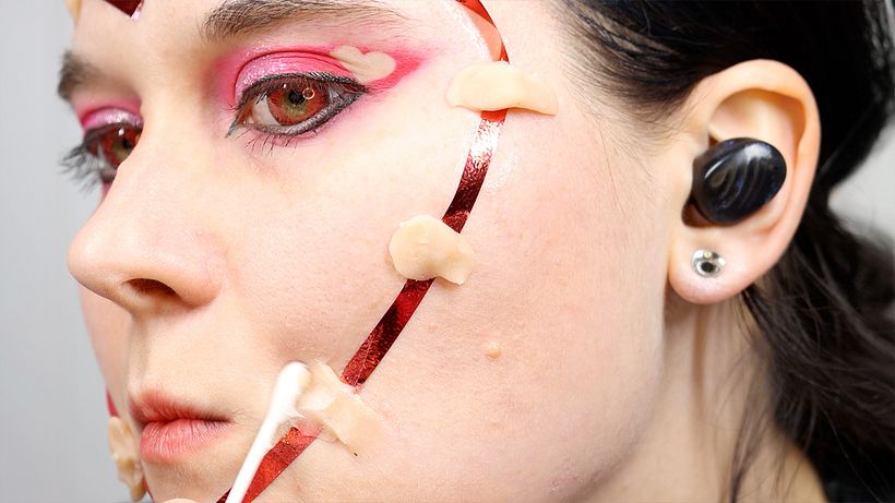 Heart Makeup Tutorial 11