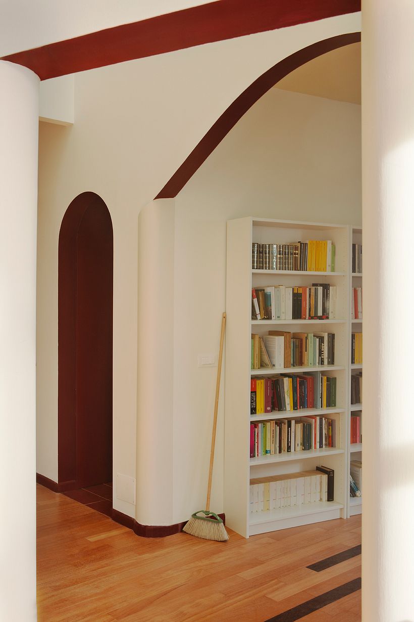 La casa, la luce, la collina, al Nord. 1