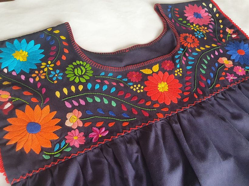 Blusa bordada en hilo de algodón 5