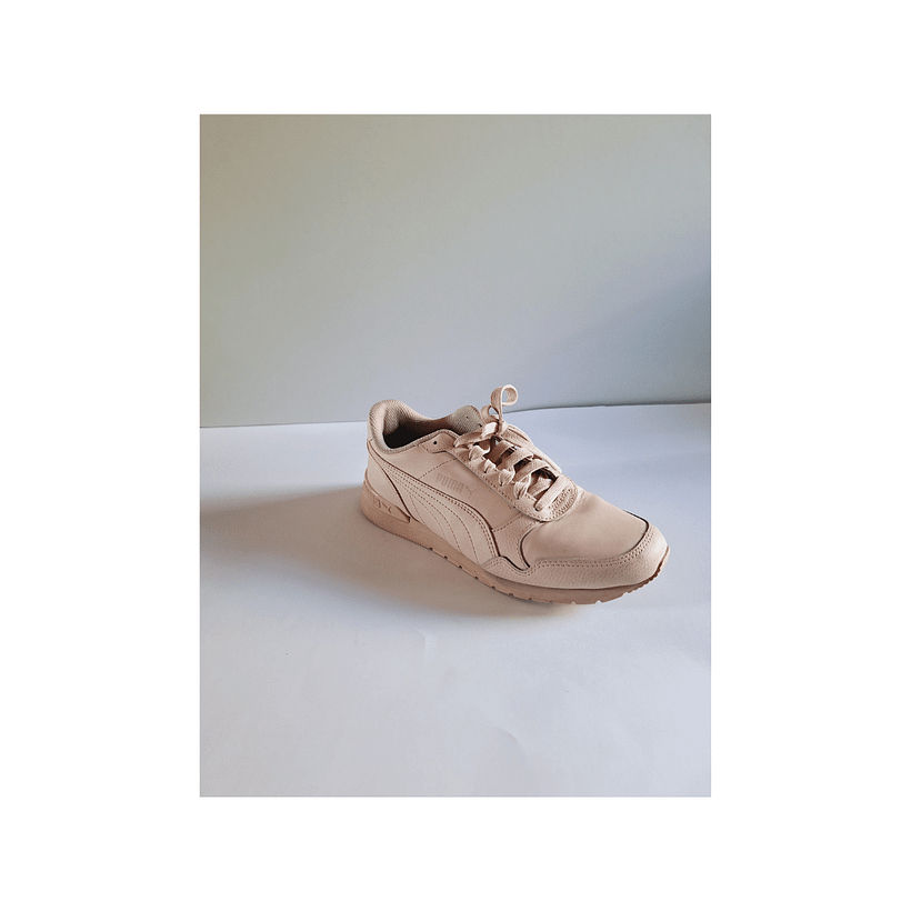 PINK SHOES 1