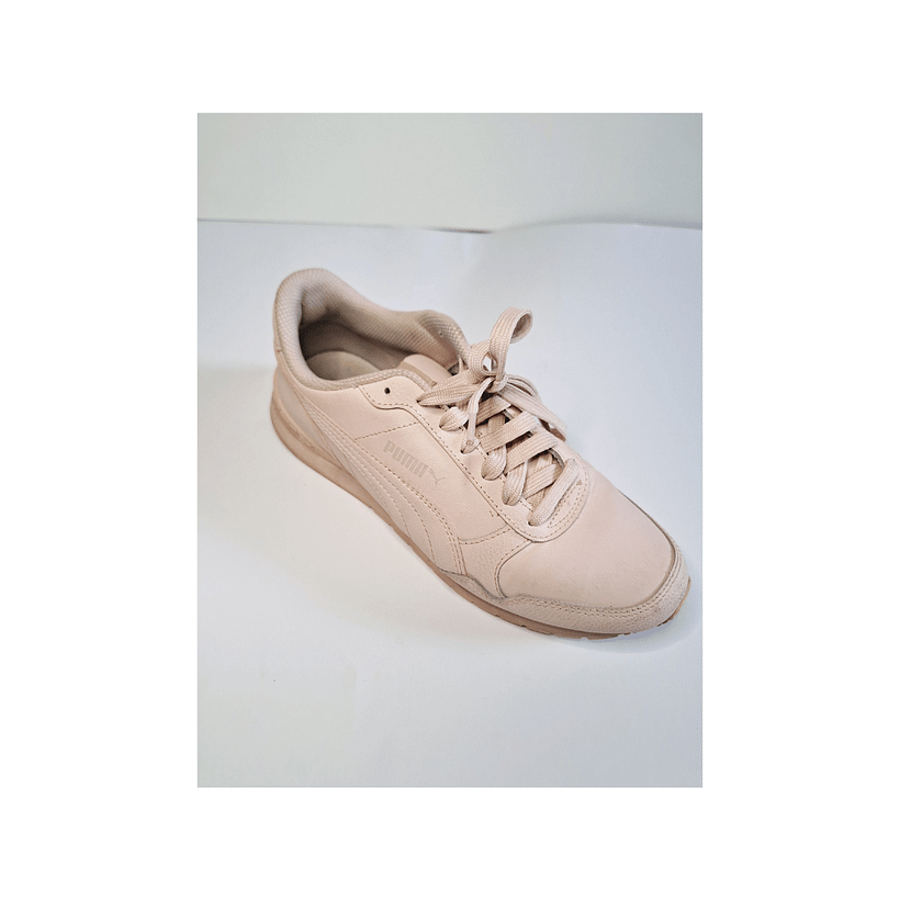 PINK SHOES 1