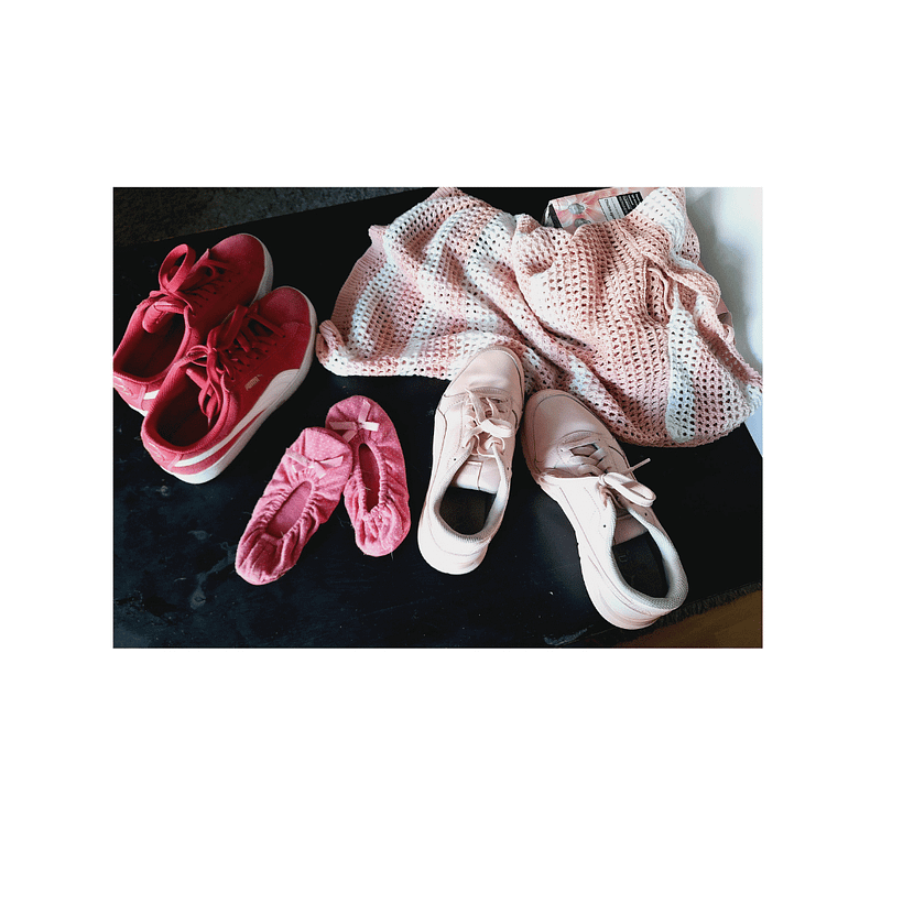 PINK SHOES 1