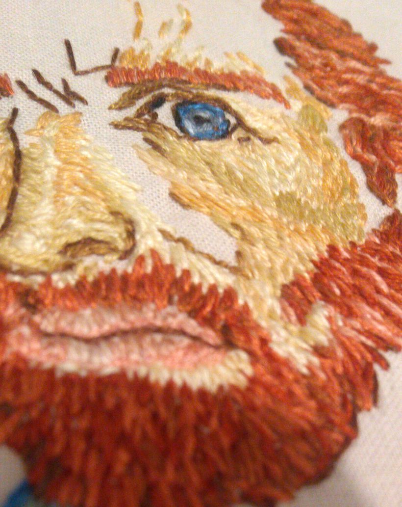Pinceladas Bordadas — Autorretrato em Linhas 1