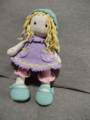 Boneca amigurumi 1
