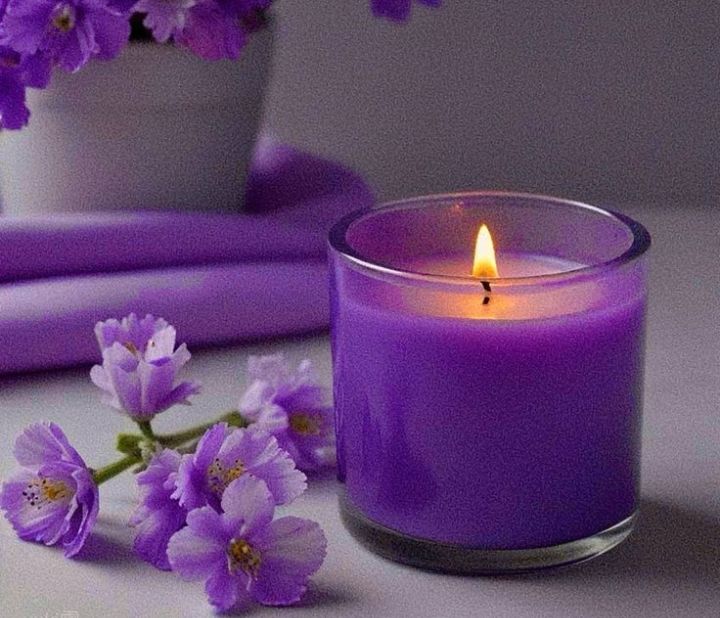 Eliz Homemake Candles  4