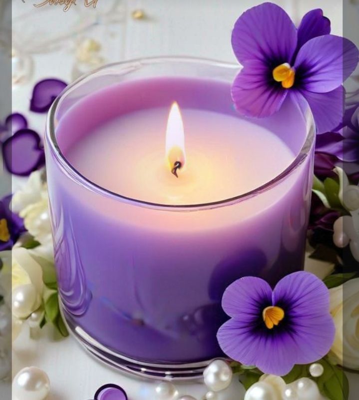 Eliz Homemake Candles  1