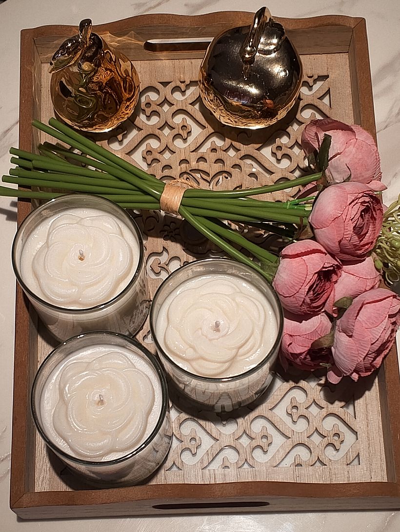 Eliz Homemake Candles  5