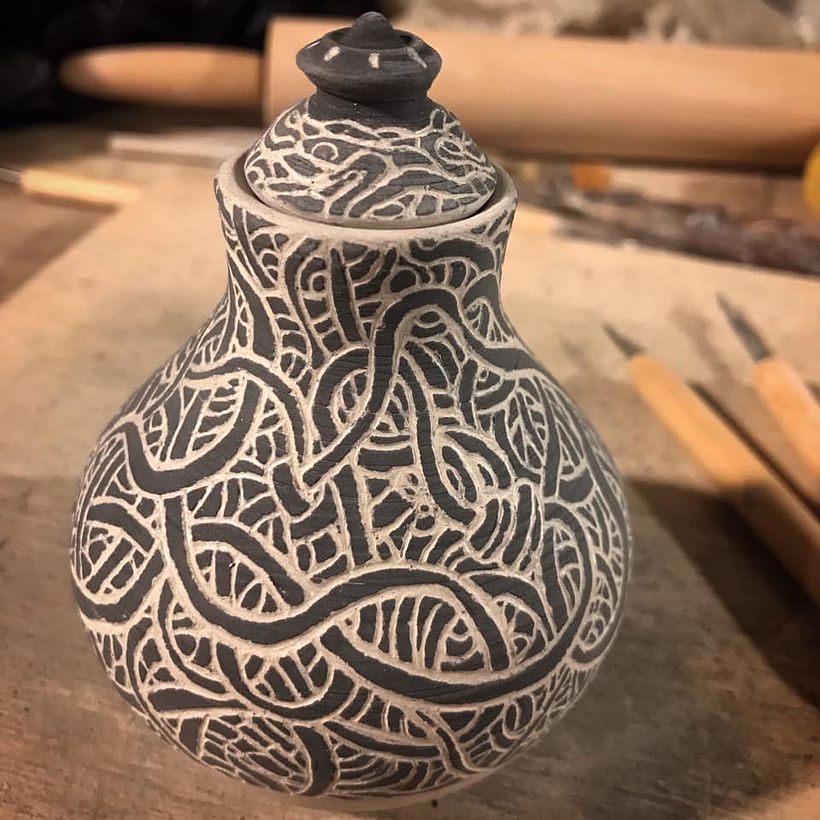 Sketching to scratching - sgraffito jars 2