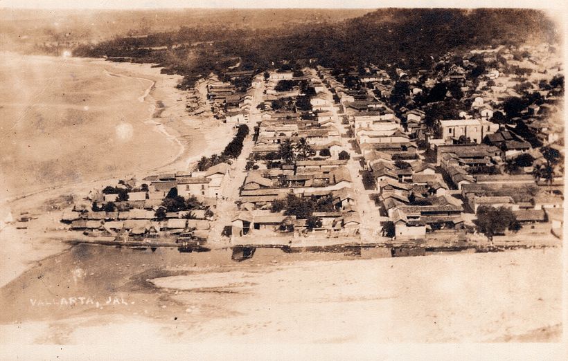 El pueblo pesquero que se convirtió en una gran ciudad: Puerto Vallarta. El Centro Histórico y sus movimientos arquitectónicos. 1