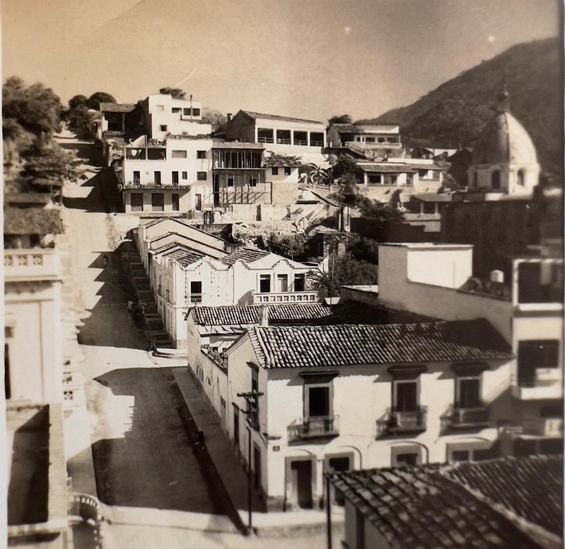 El pueblo pesquero que se convirtió en una gran ciudad: Puerto Vallarta. El Centro Histórico y sus movimientos arquitectónicos. 11