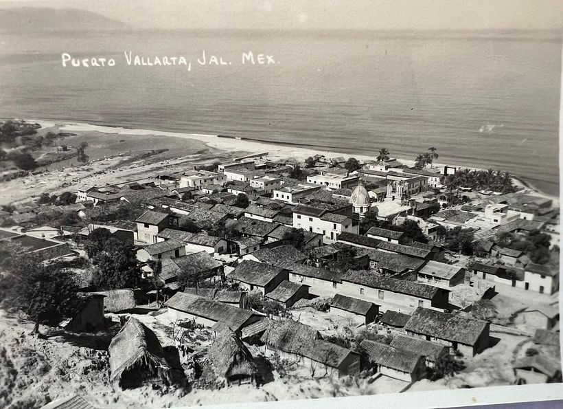 El pueblo pesquero que se convirtió en una gran ciudad: Puerto Vallarta. El Centro Histórico y sus movimientos arquitectónicos. 13