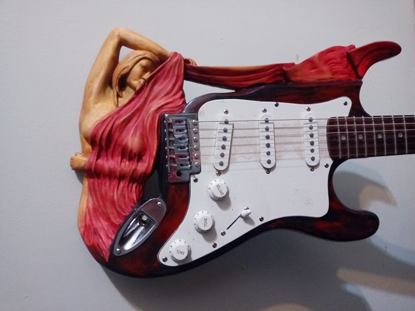 How to make a one of a kind guitar. 1