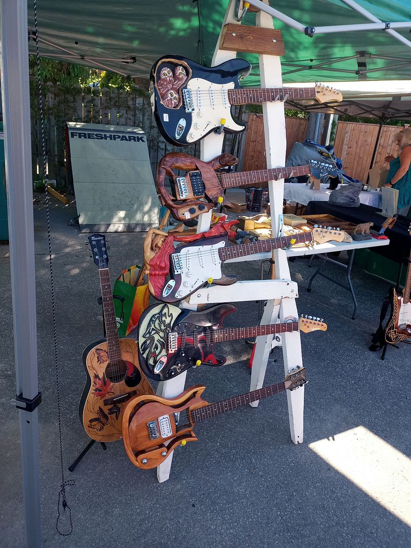 How to make a one of a kind guitar. 1