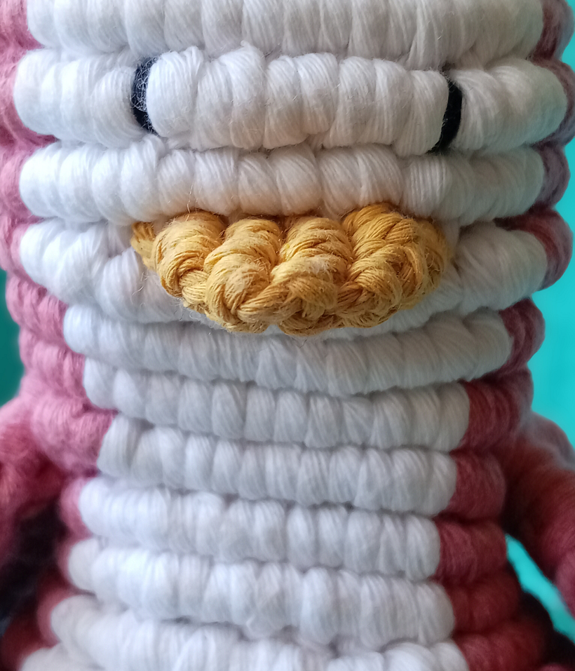 My first 3D-Macrame-Penguin 1