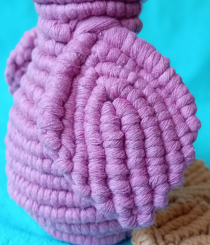 My first 3D-Macrame-Penguin 3